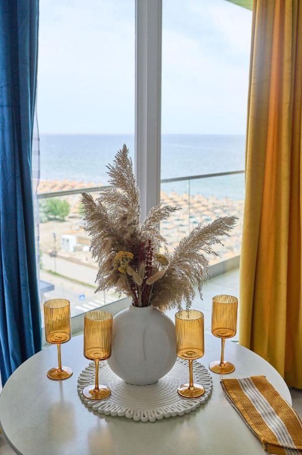 Paradise Sea View 2Bd Apt Spa N Pools Beach Resort Năvodari Buitenkant foto